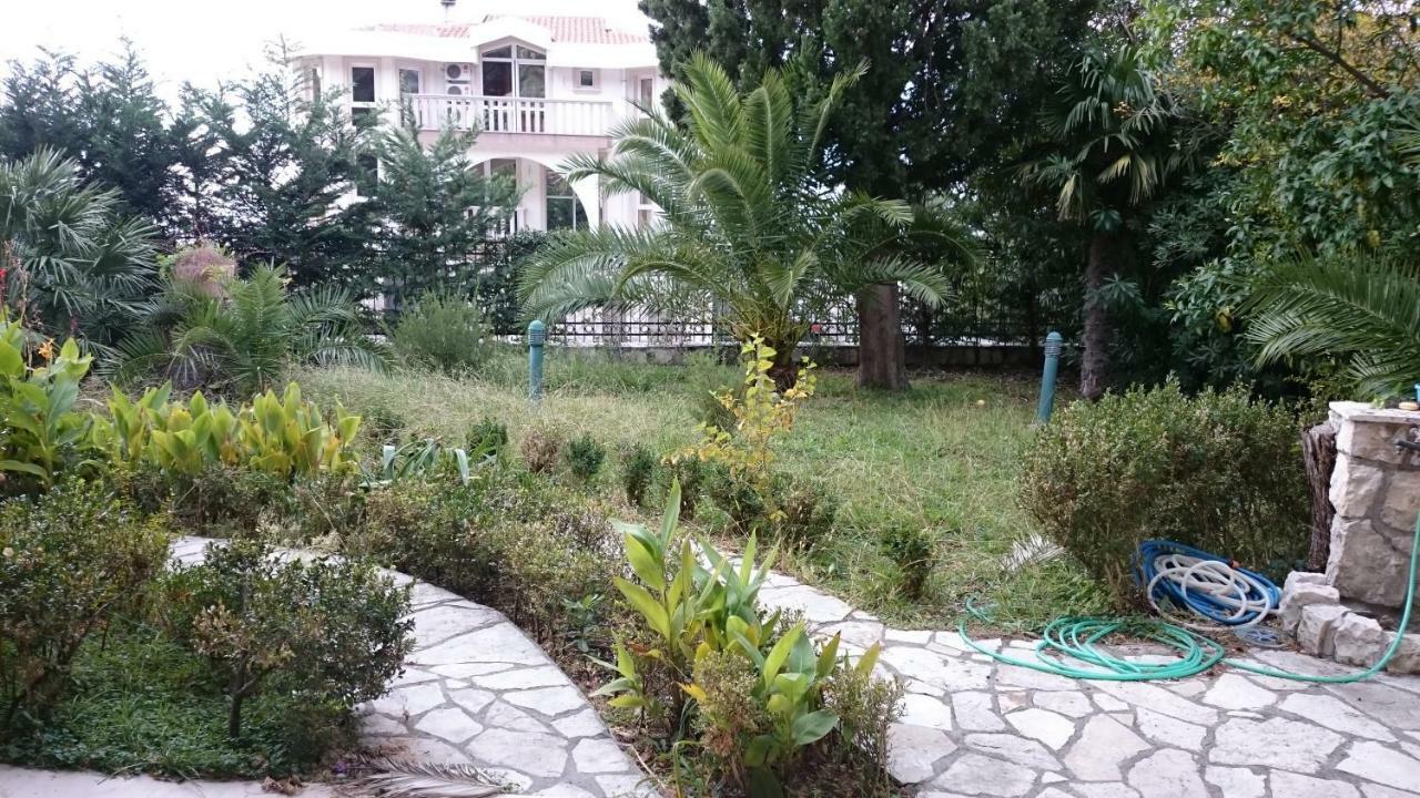 Bg Villa, Apartment L Сутоморе Екстериор снимка